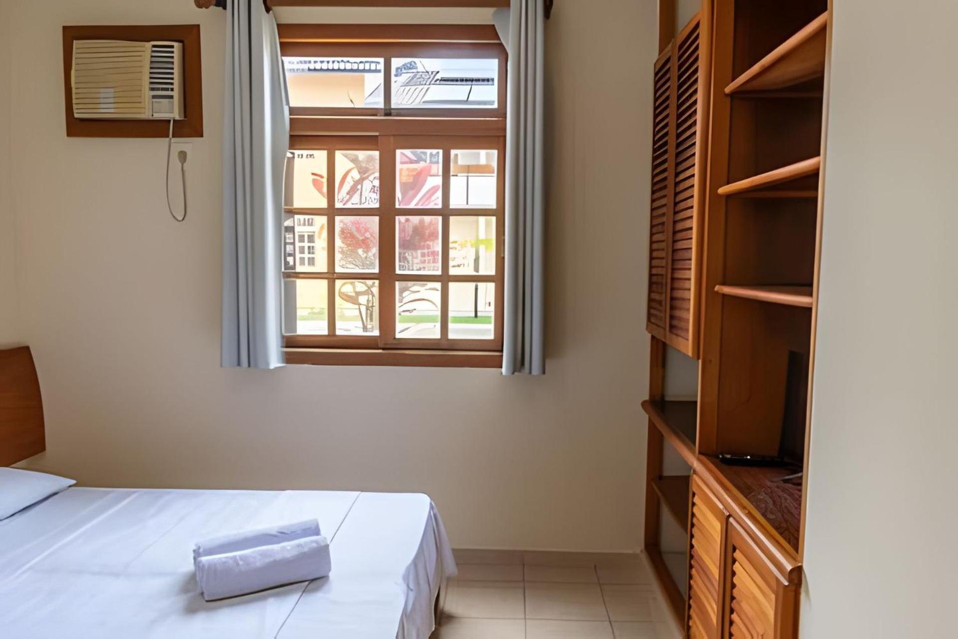 Em Frente A Praia De Taperapuan; Piscina; 1 Quarto; Wifi 300 Mbs; Estacionamento Gratuito 1 Veiculo Porto Seguro Exterior foto